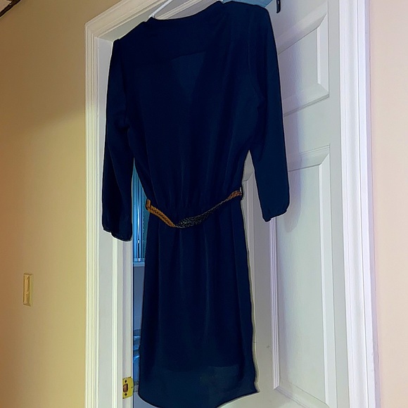 Dress - Picture 6 of 7